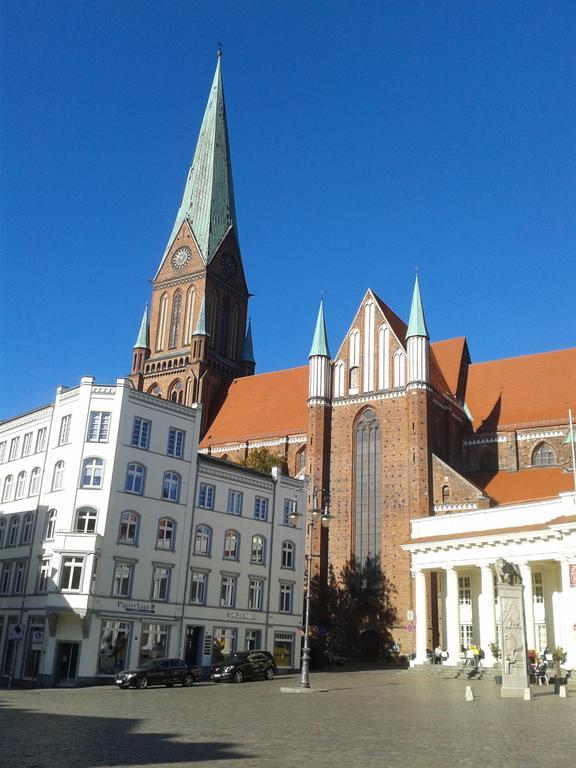 Ferienwohnung Am Schweriner See Raben Steinfeld ภายนอก รูปภาพ
