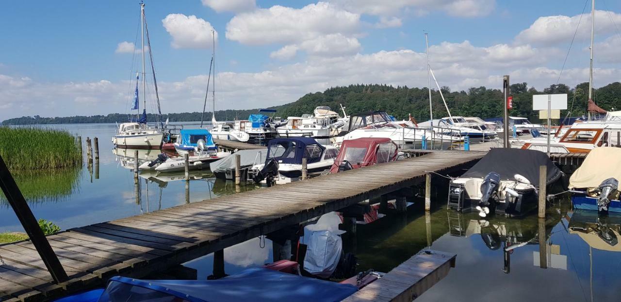 Ferienwohnung Am Schweriner See Raben Steinfeld ภายนอก รูปภาพ